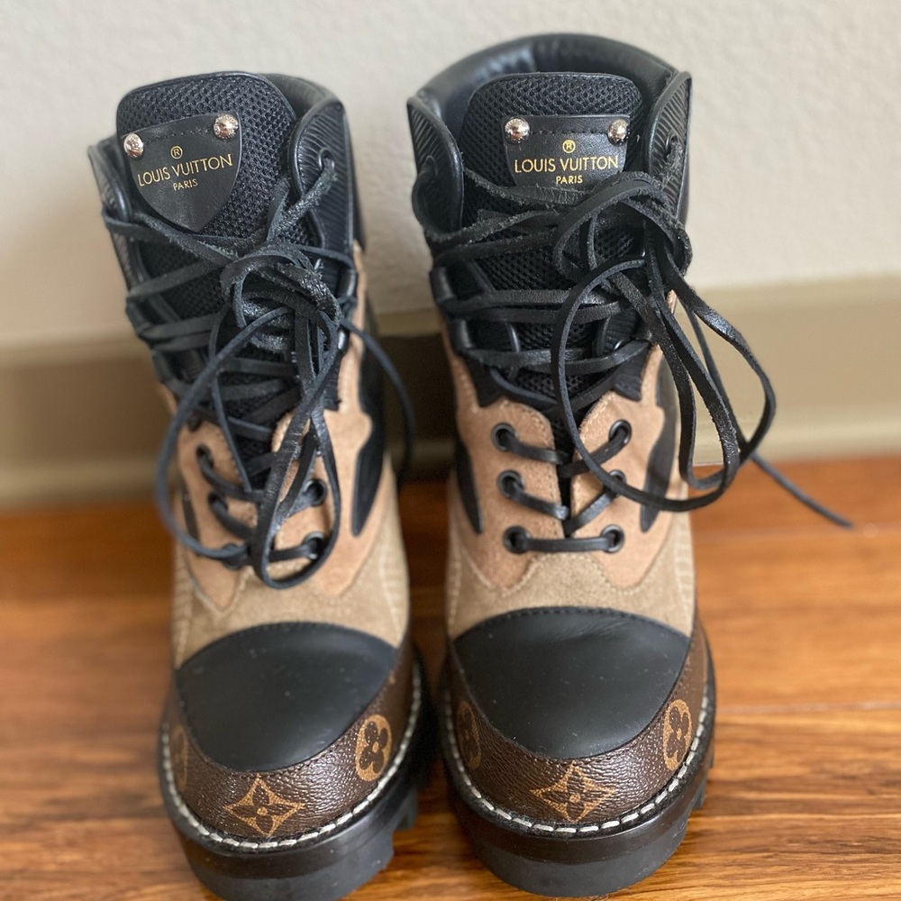 Louis Vuitton Ankle Booties